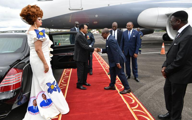 Paul Biya en route to Maroua