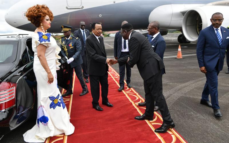 Paul Biya en route to Maroua