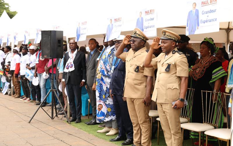 Meeting de soutien  syndicats des transporteurs et des motomans au Président-candidat