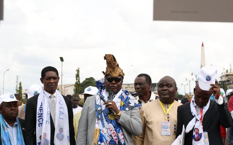 Meeting de soutien  syndicats des transporteurs et des motomans au Président-candidat